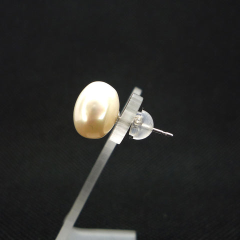 K10WG 淡水パール ピアス