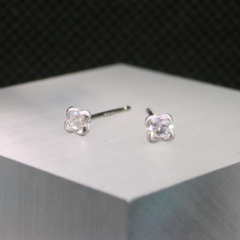 K10WG キュービックジルコニア(CZ) 2wayピアス