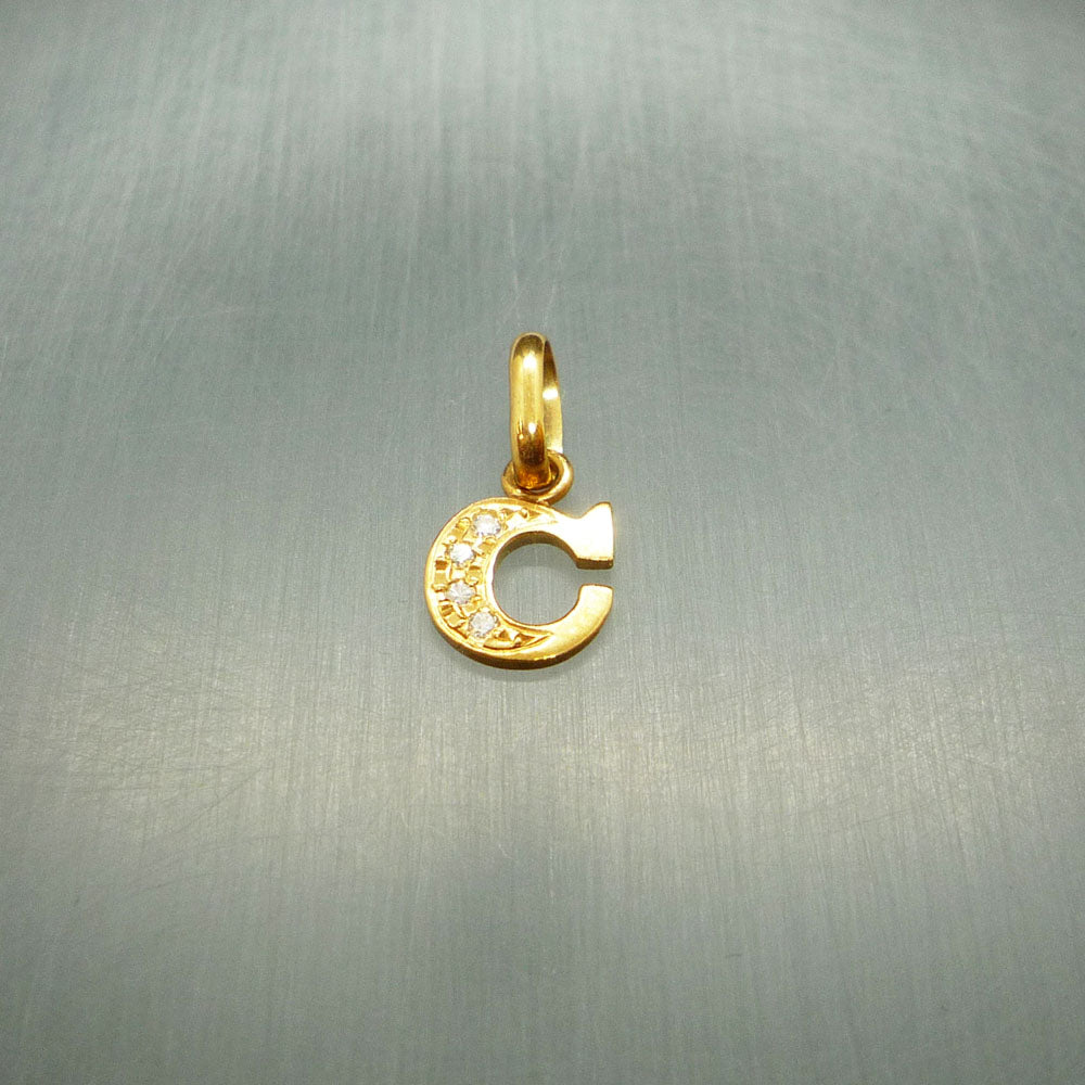 K18 イニシャル「C」 ペンダントトップ(チェーンなし) – jewelry-matsumoto