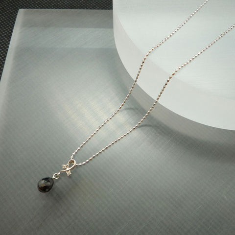K18WG ブラックダイアモンド ネックレス