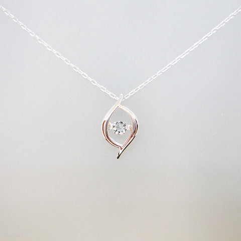 【Dancing Stone】 K10WG アクアマリン ネックレス 《3月誕生石》