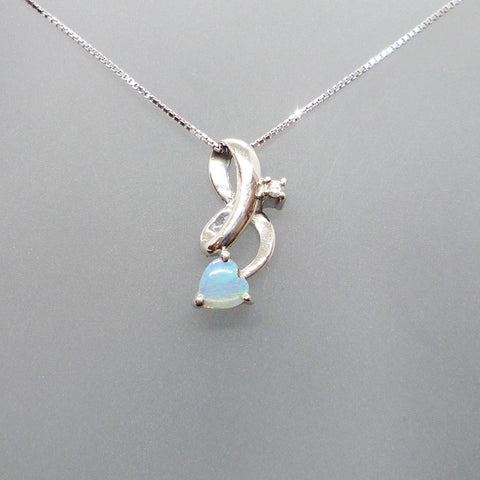 Pt900 オパール ハート ペンダントトップ(チェーンなし) 《10月誕生石》