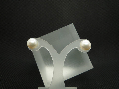 K18WG パール(真珠/6.8mm) ピアス 《6月誕生石》