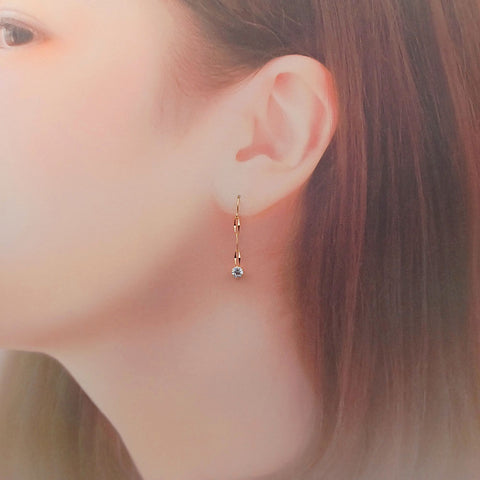 K10　キュービックジルコニア(CZ)　フックピアス