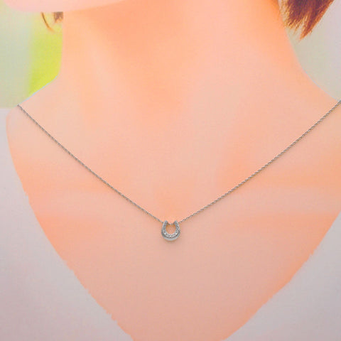 Pt900　ダイアモンド　ホースシュー　ネックレス　《4月誕生石》
