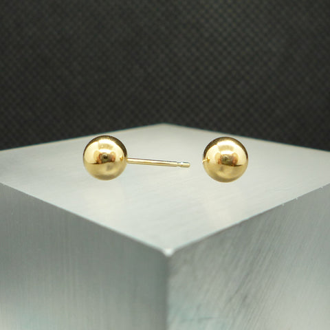 K18　丸玉(5.0mm)　ピアス